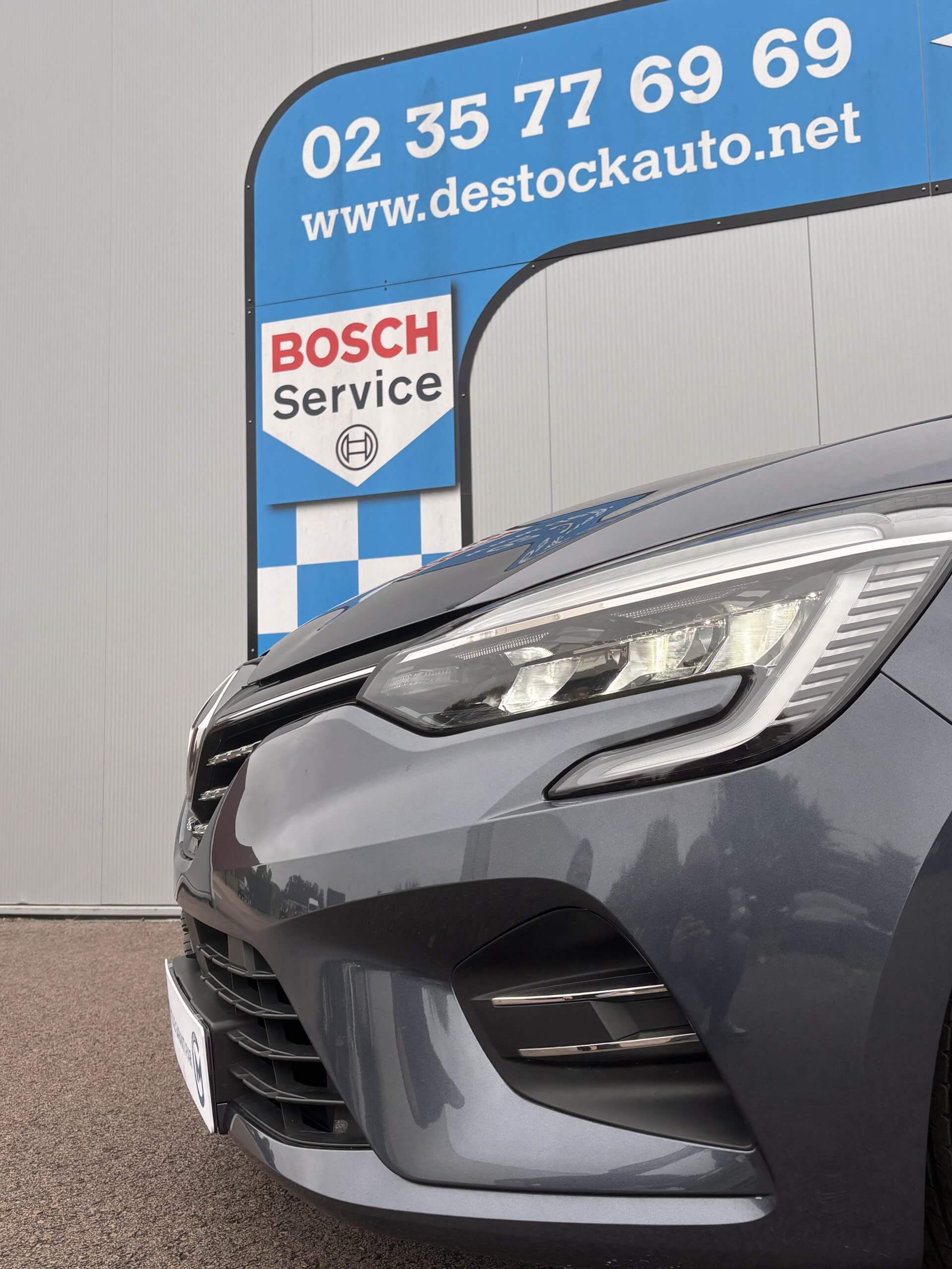 
								Renault Clio V E-Tech Hybride 145Cv Techno full									