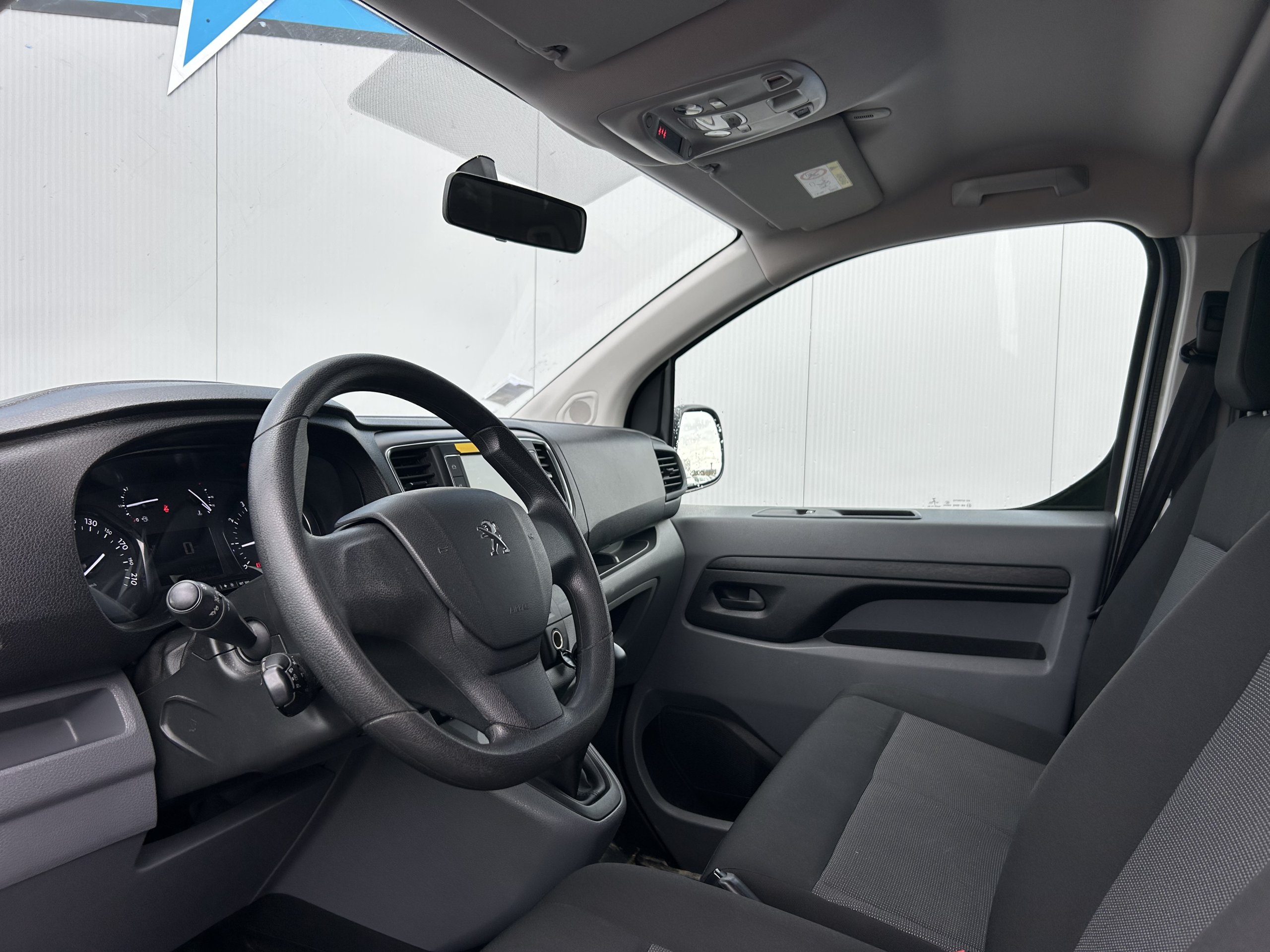 
								Peugeot Expert Traveller Long Hdi 120Cv 9 Places full									