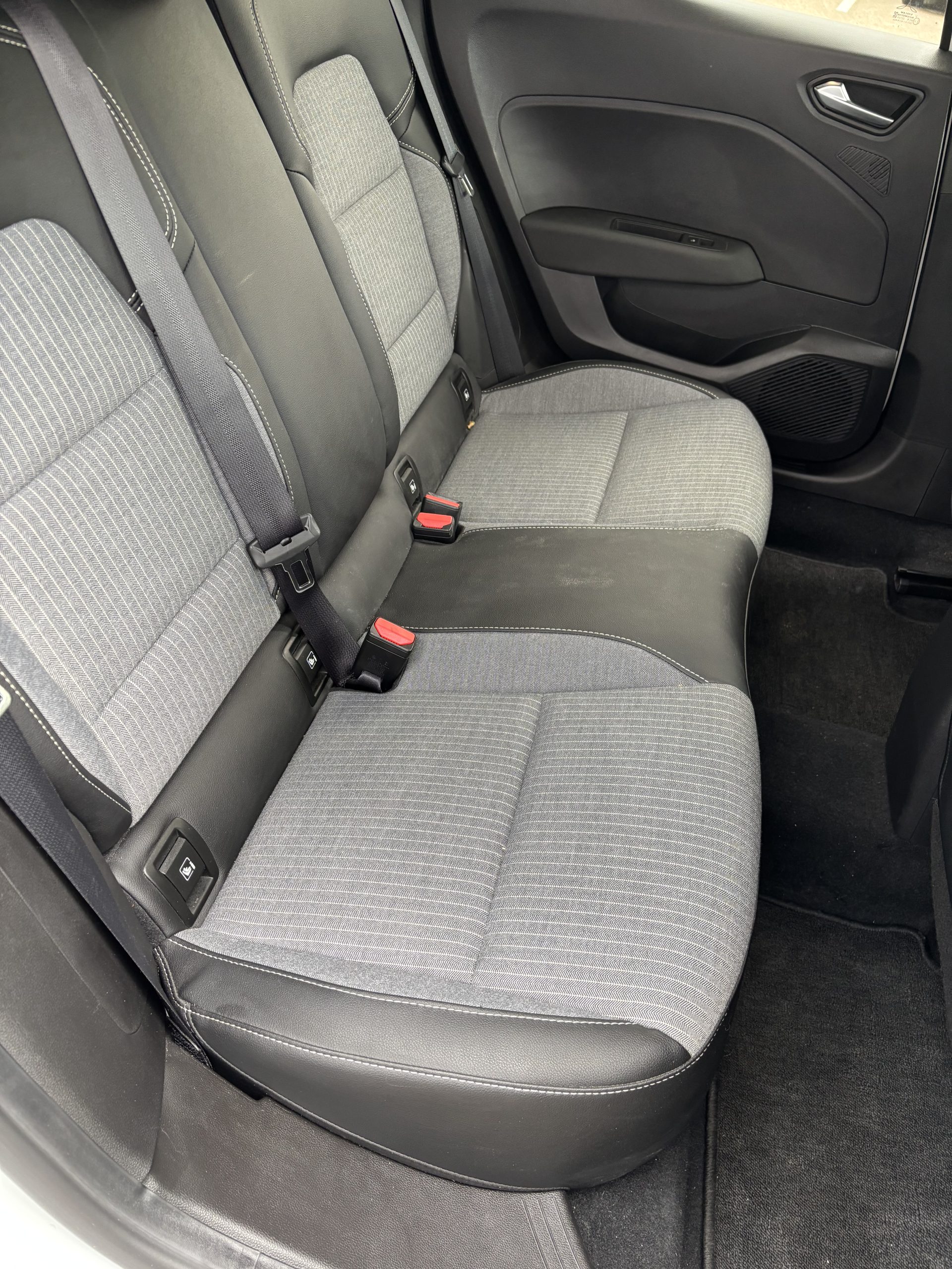 
								Renault Clio V 0.9Tce 90Cv Techno Bmv6 full									