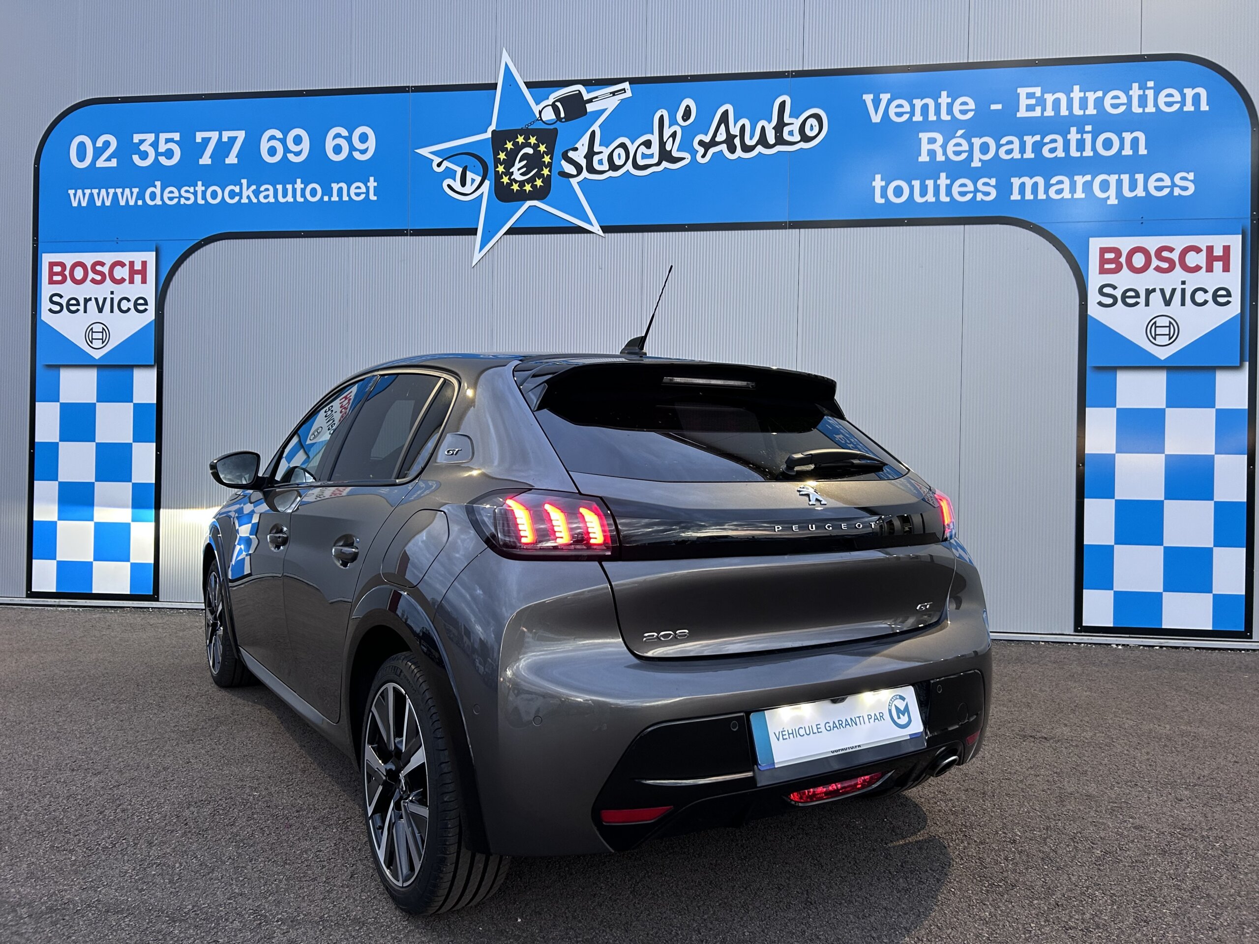 
								Peugeot 208 GT 1.5 BLUEHDI 100CV full									