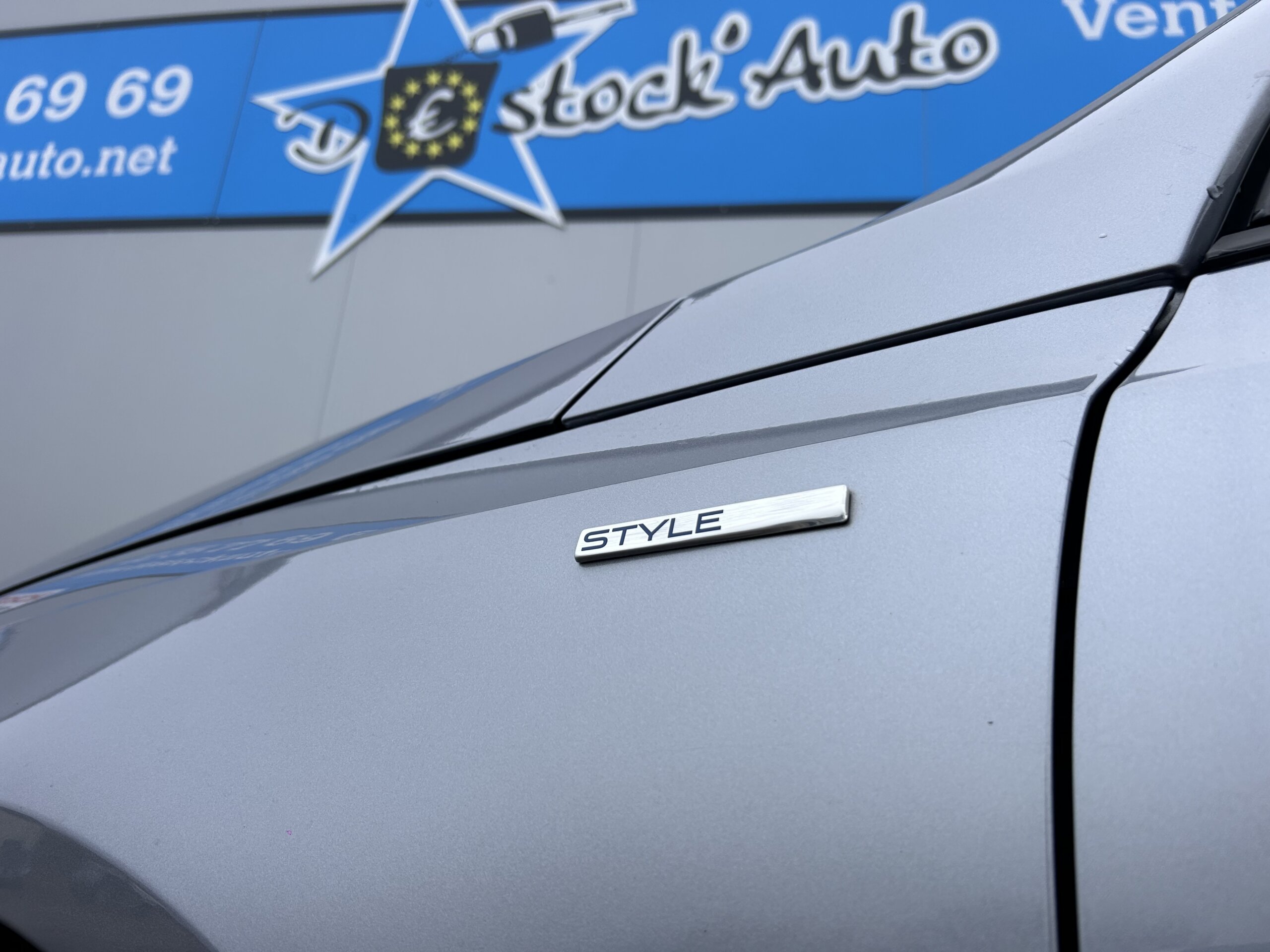 
								Peugeot 308 STYLE 1.5 BLUEHDI 130CV full									