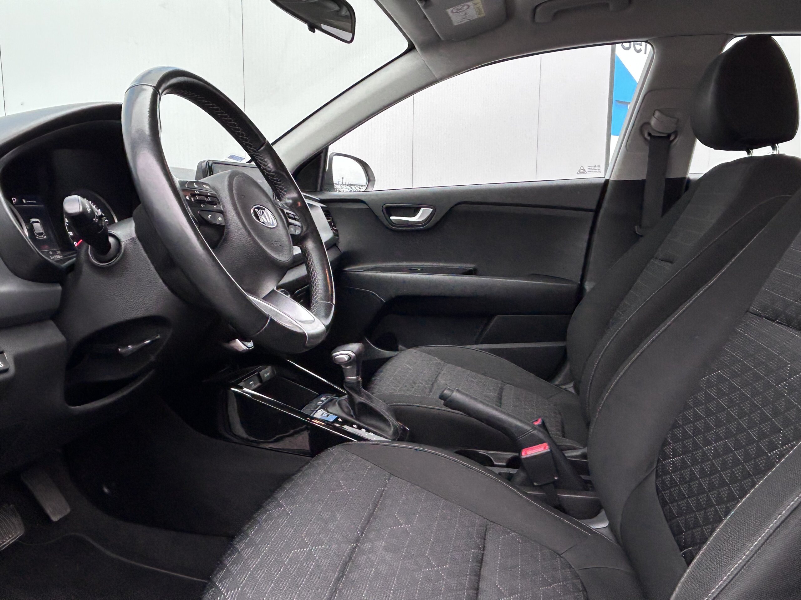 
								KIA RIO 1.0 T-GDI 100 CV DCT7 ACTIVE full									