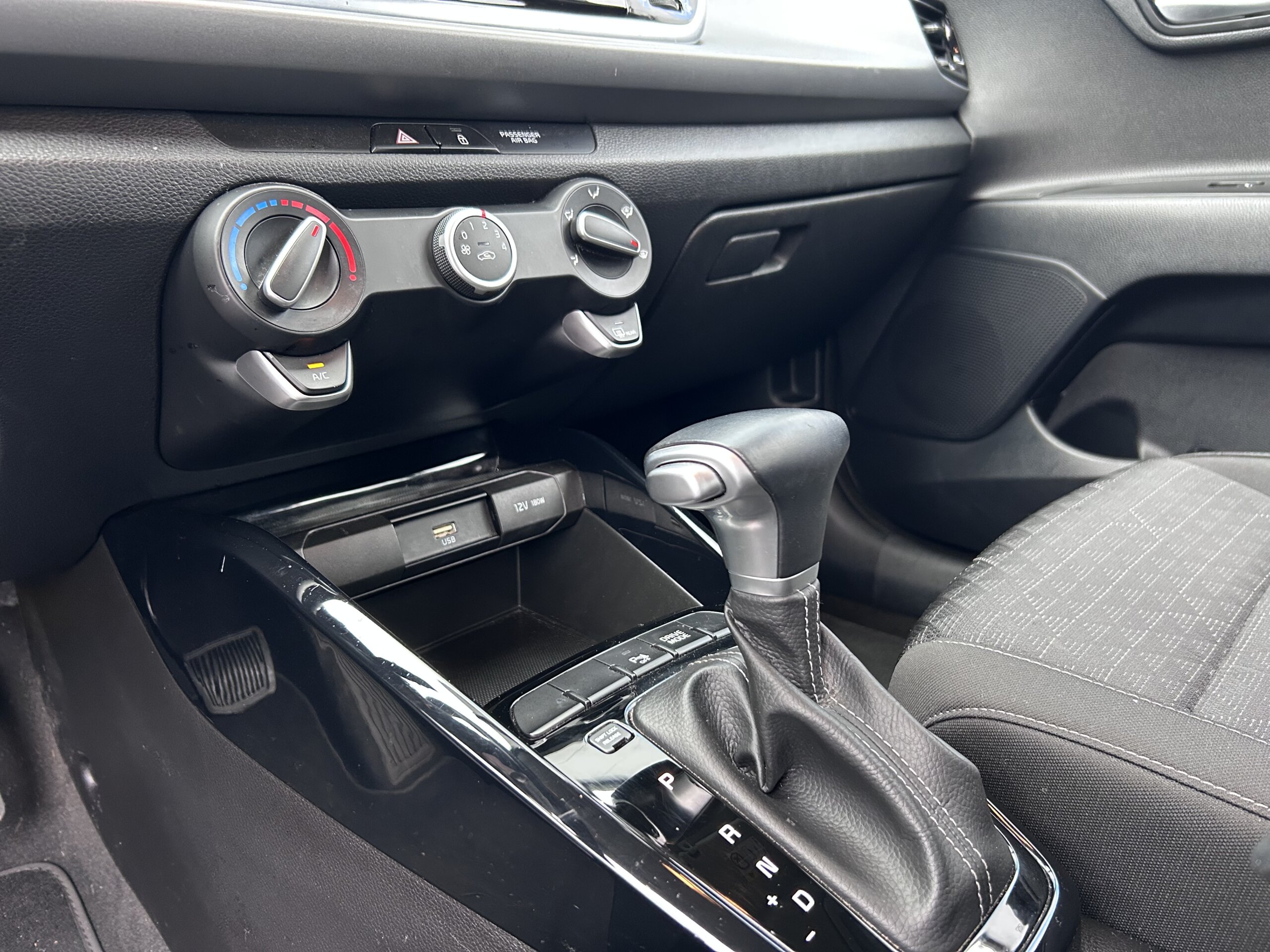 
								KIA RIO 1.0 T-GDI 100 CV DCT7 ACTIVE full									