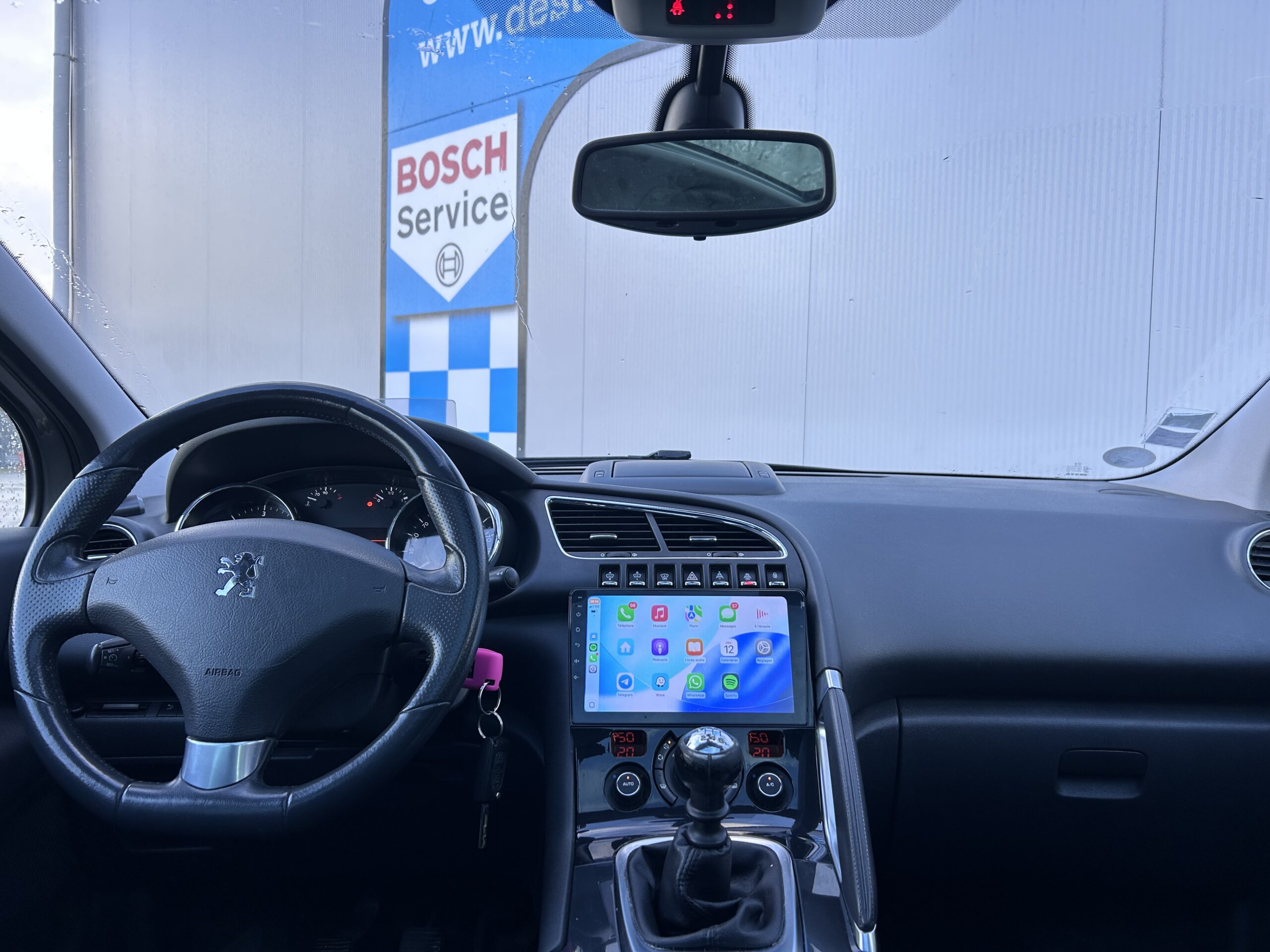 
								PEUGEOT 3008 1.6 HDI 110CV BVM6 full									