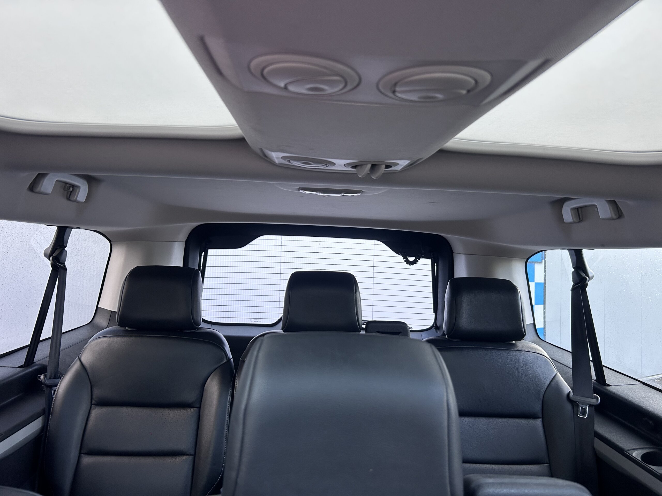 
								PEUGEOT TRAVELLER XL 2.0 BlueHDi 177 CV BVA 8 PLACES full									