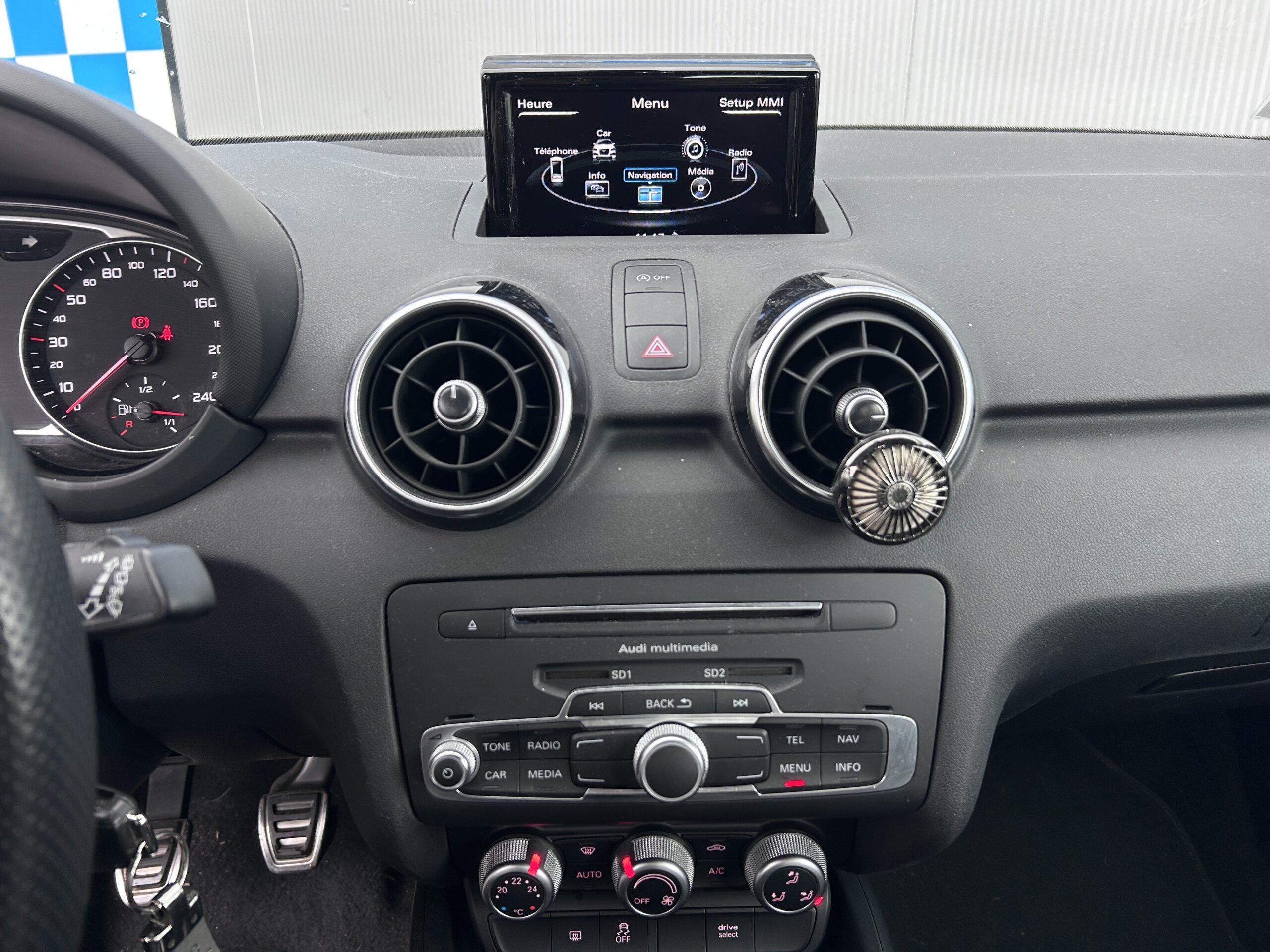 
								AUDI A1 S LINE 1.4 TFSI 125CV full									