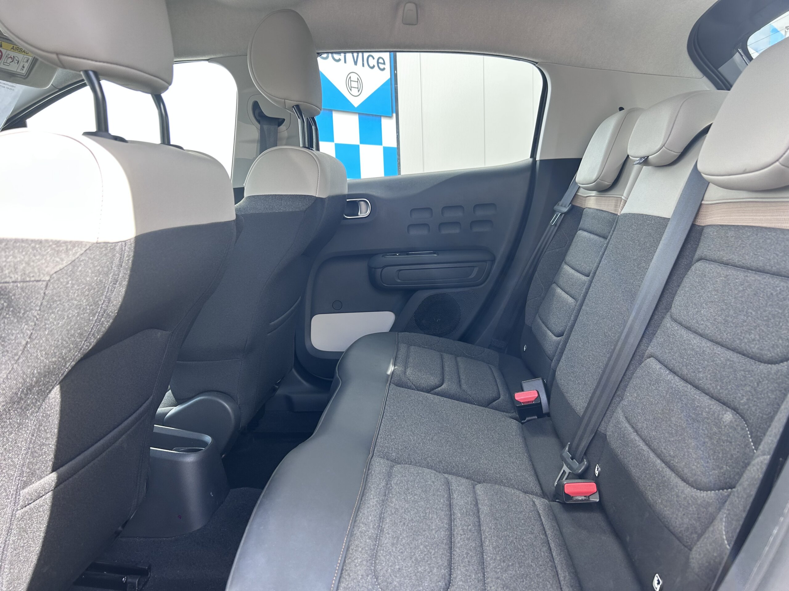 
								Citroën C3 1.5 BlueHDi 100CV SHINE full									