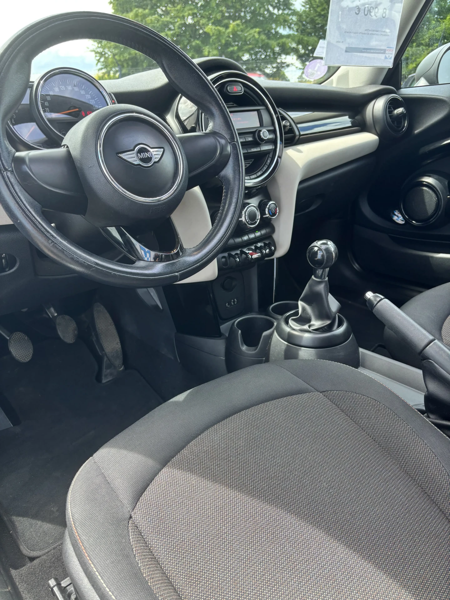 
								MINI ONE 1.2 75CV full									