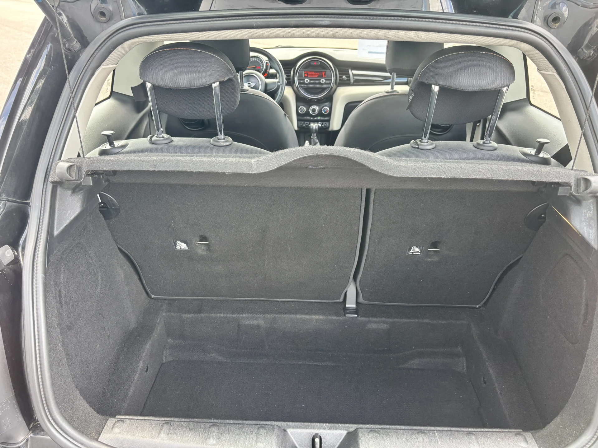 
								MINI ONE 1.2 75CV full									