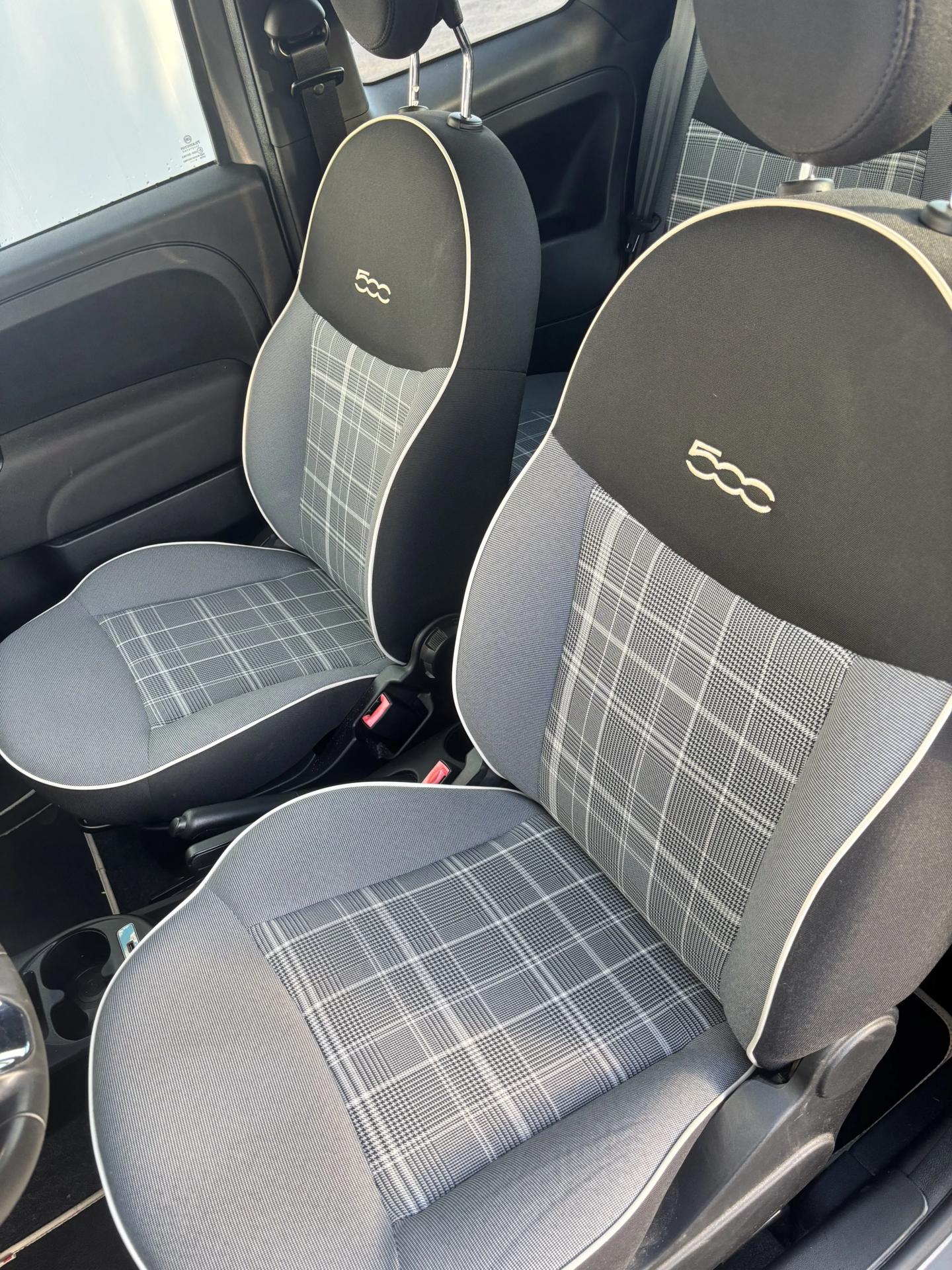 
								Fiat 500 1.2 69Cv Lounge full									