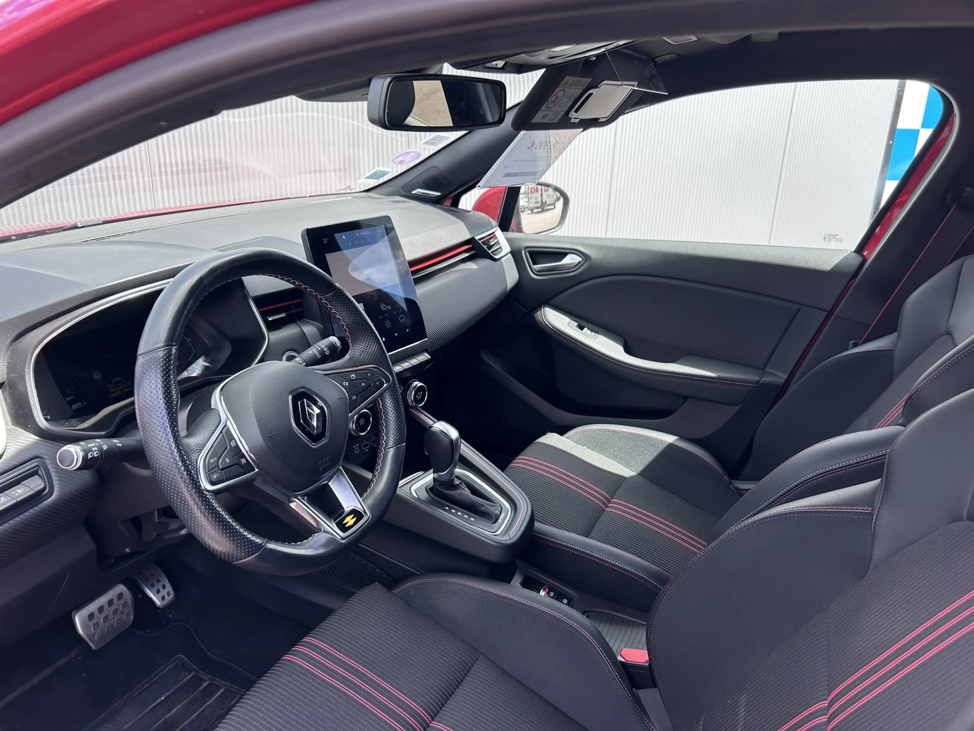 
								Renault CLIO V E-Tech Hybrid 140CV RS-LINE full									