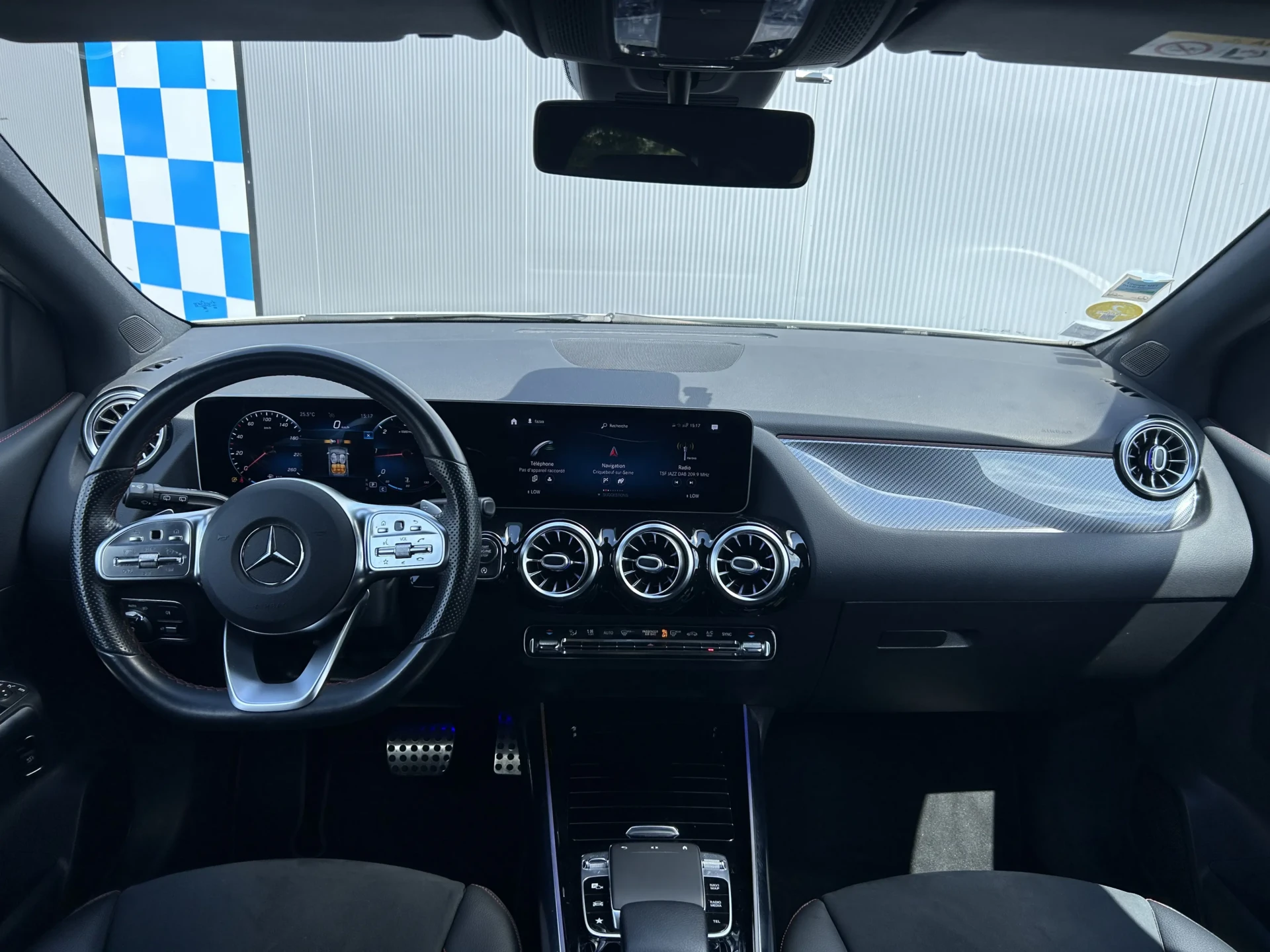 
								MERCEDES CLASSE B 2.0 150CV AMG LINE full									