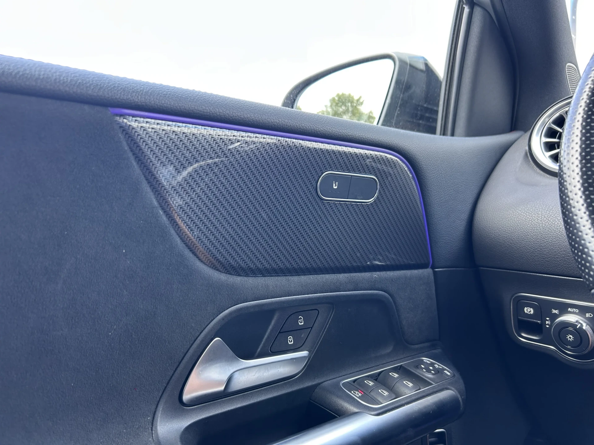 
								MERCEDES CLASSE B 2.0 150CV AMG LINE full									