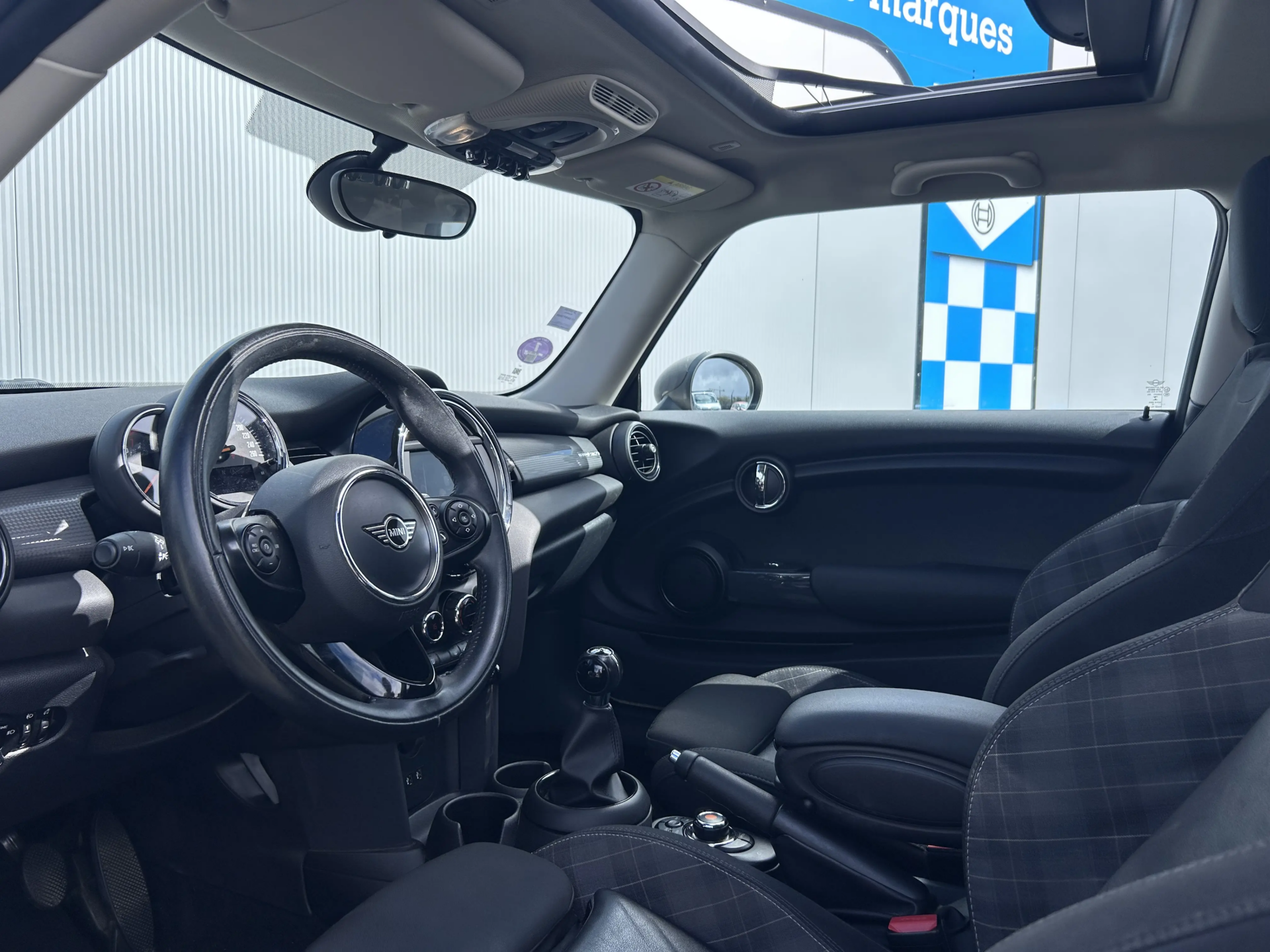 
								MINI COOPER F56 1.5I 136CV HEDDON STREET full									