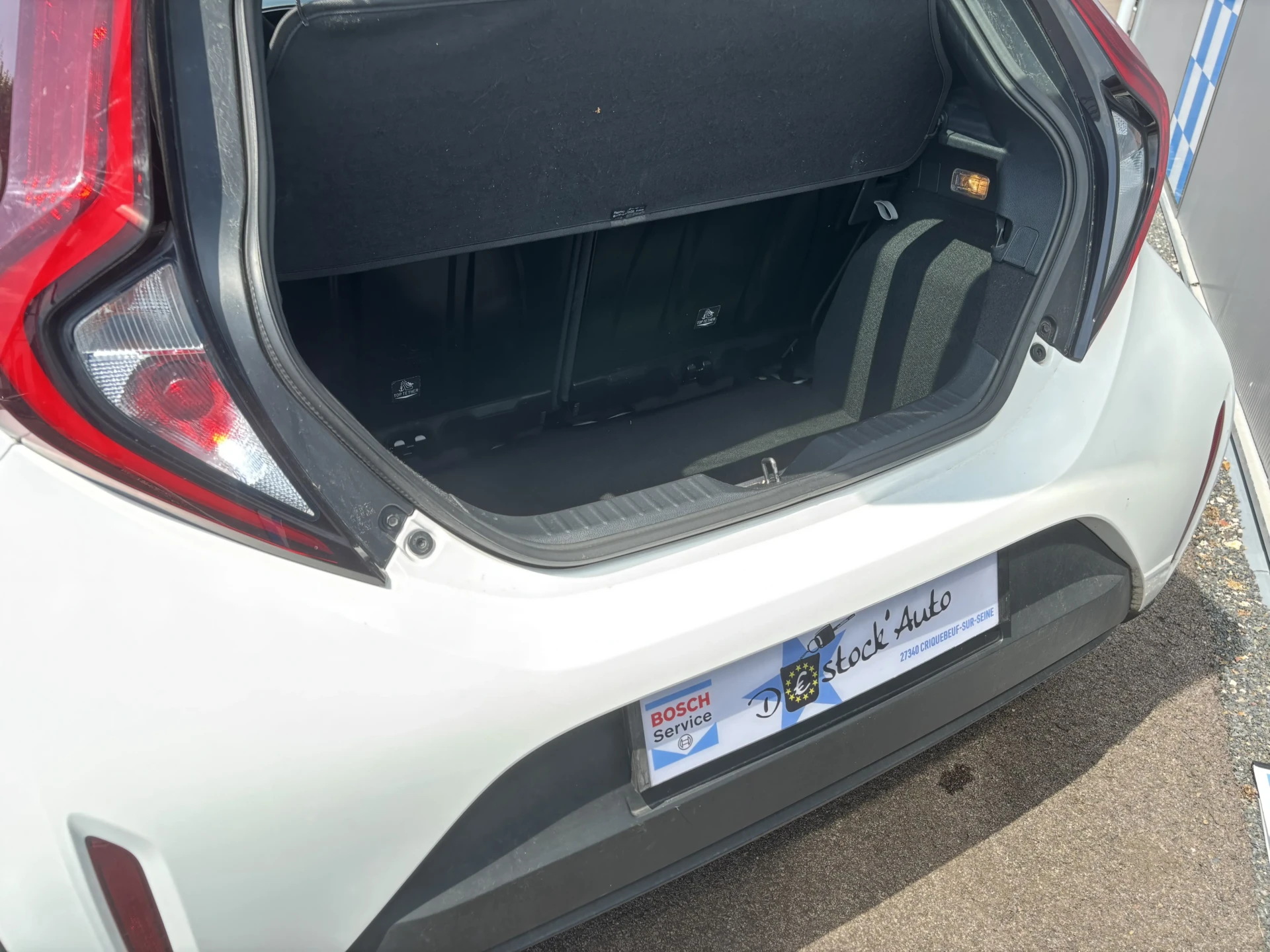 
								TOYOTA AYGO X 1.0i VVT-i 72 full									